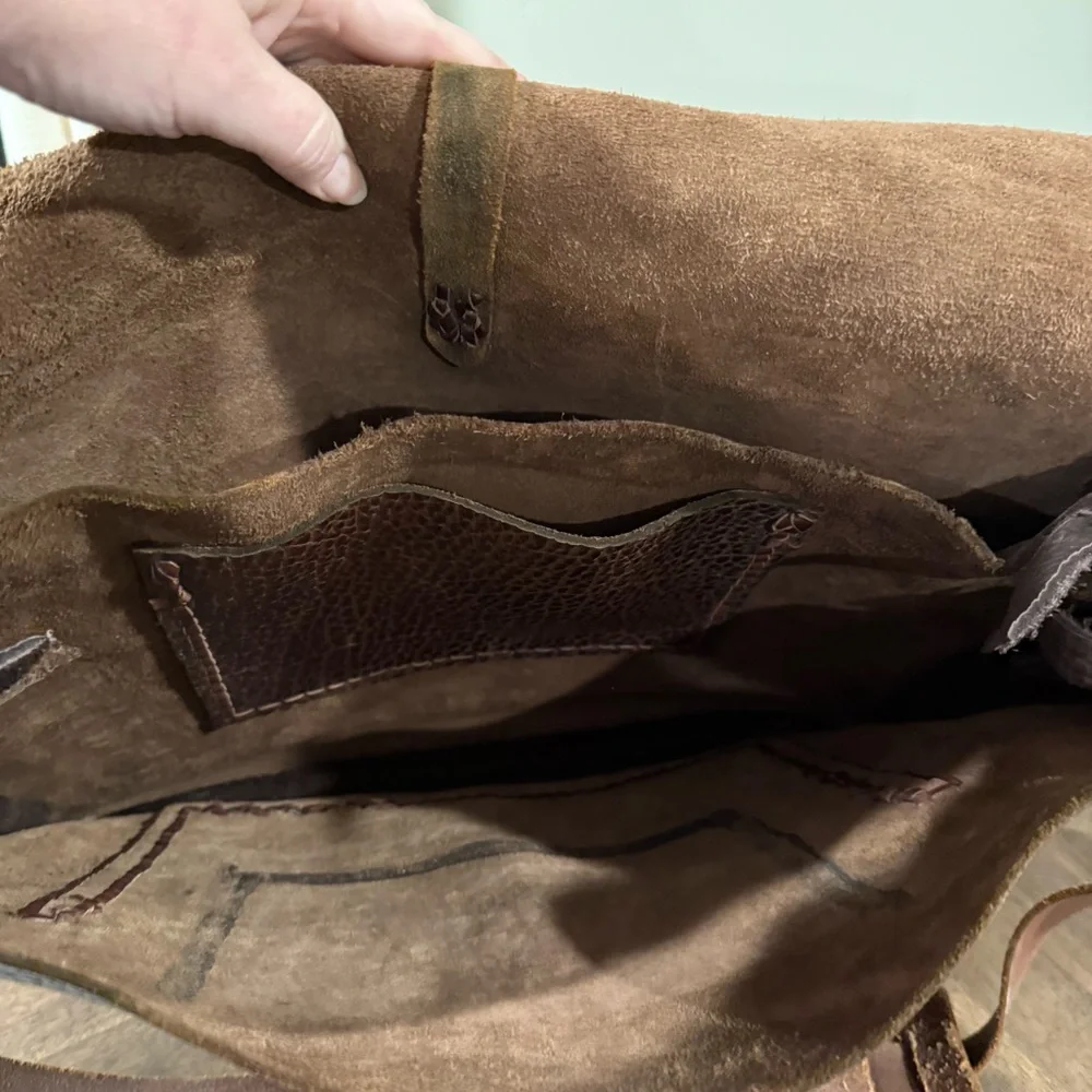 Artisan Handmade Leather Messenger Bag – Rustic Distressed Brown